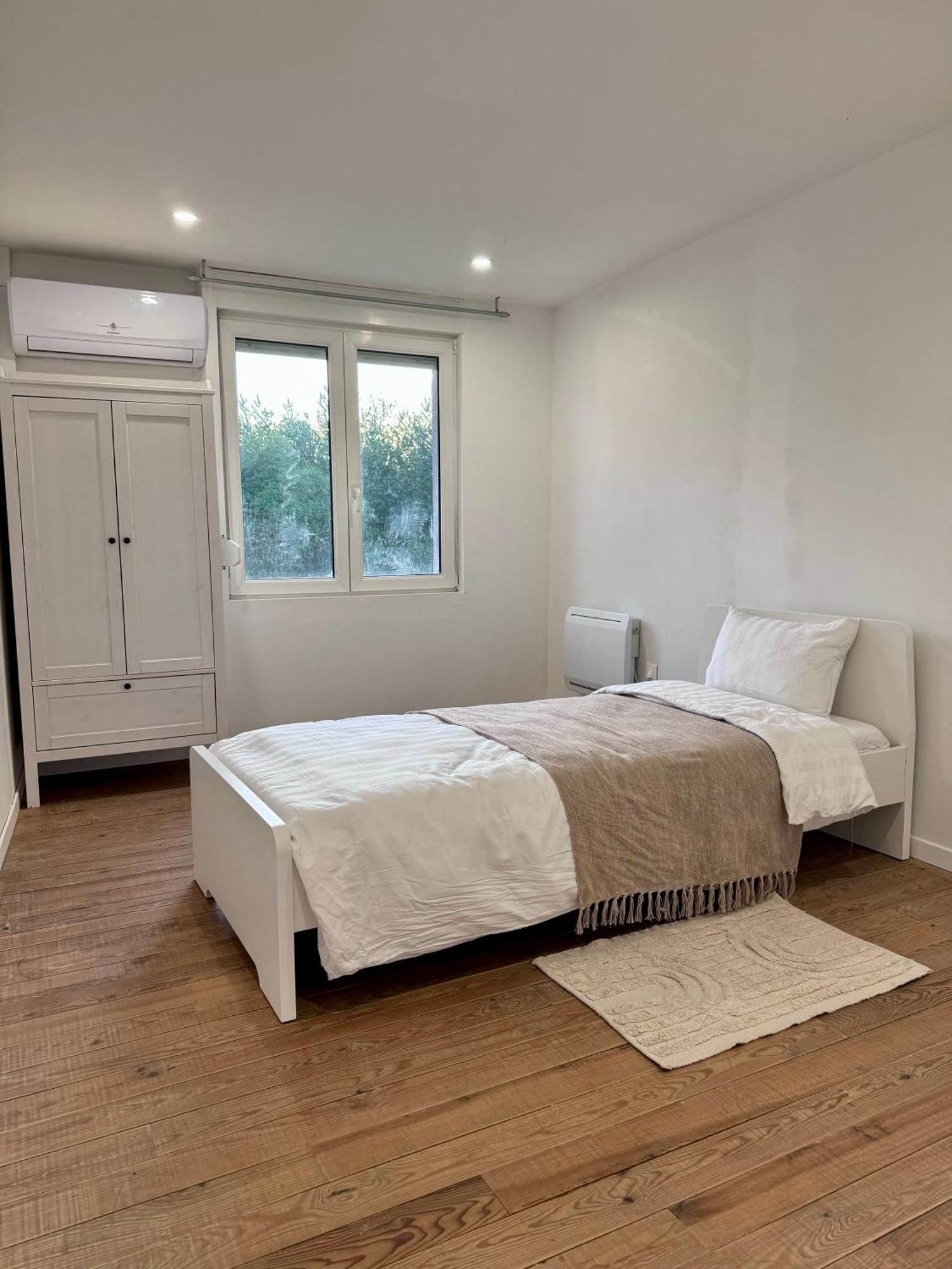 Appartement Moderne Champsevraine Exteriör bild